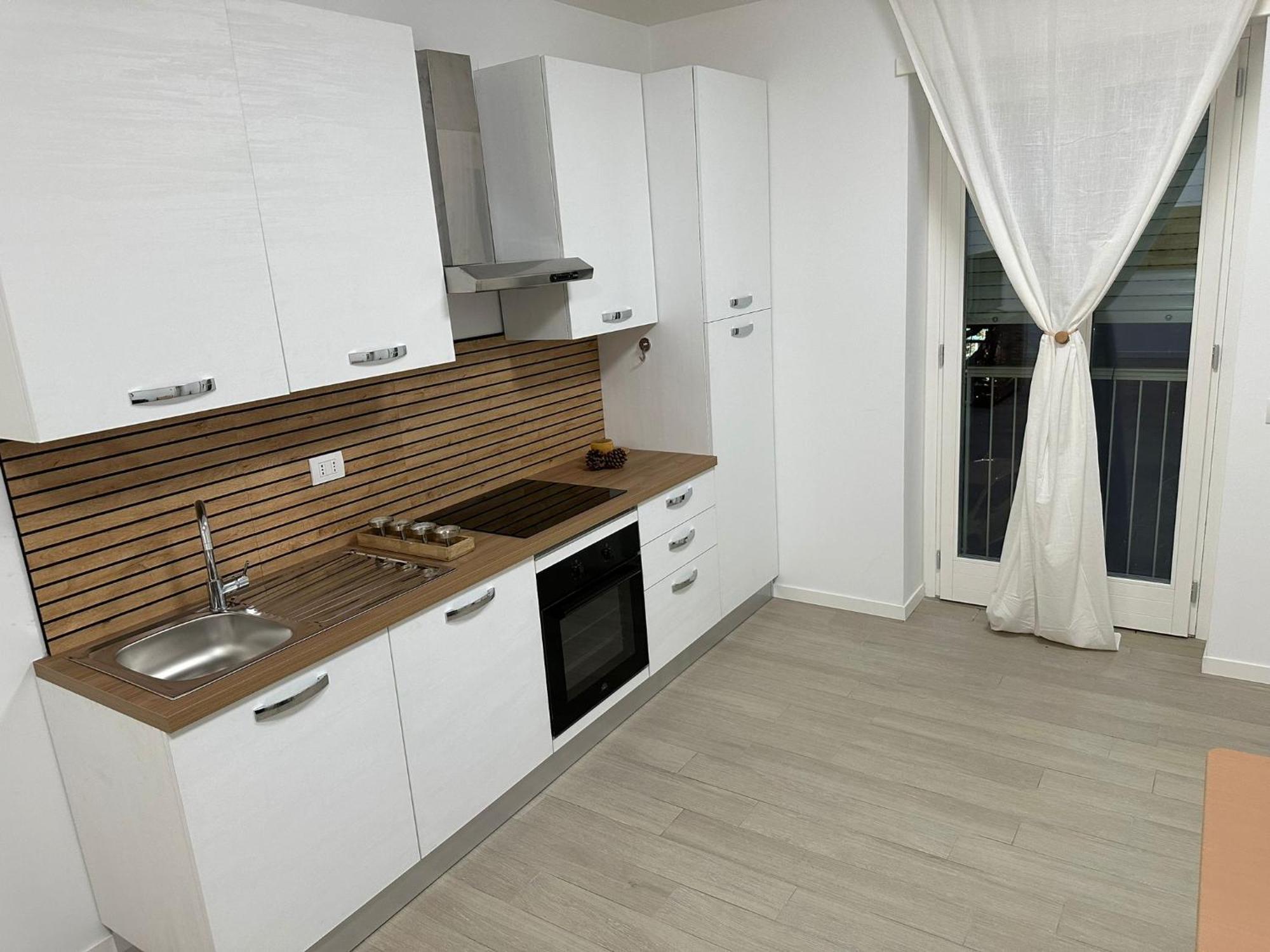 Casa Ideale Tim Appartmanti Moderni Vicina Al Centro 莱科 外观 照片