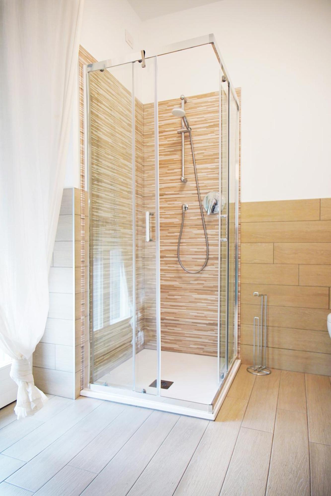 Casa Ideale Tim Appartmanti Moderni Vicina Al Centro 莱科 外观 照片