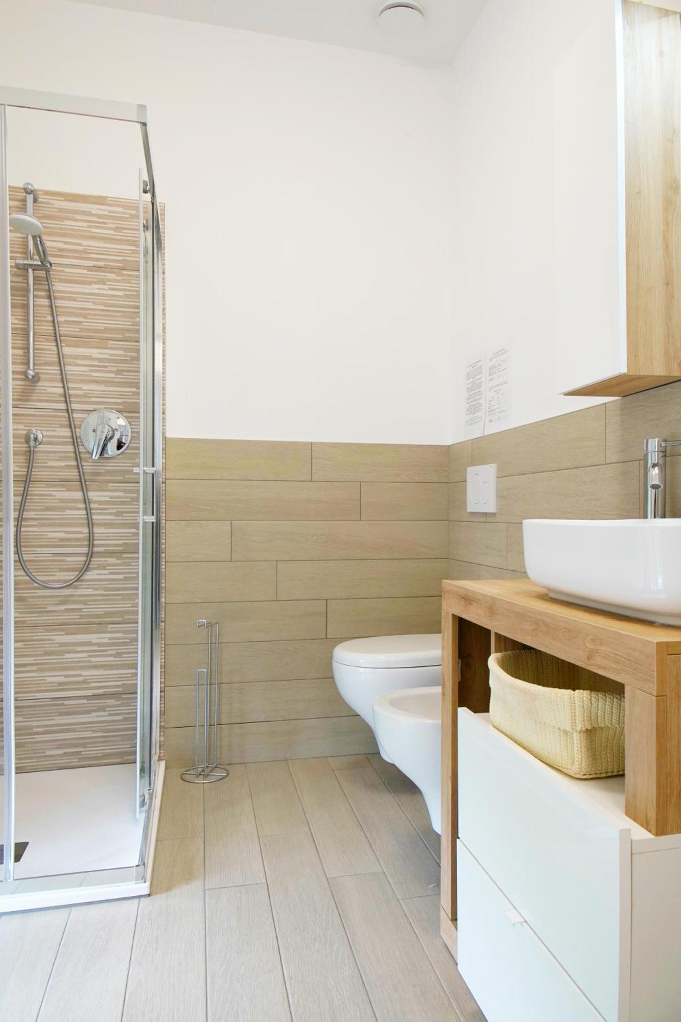 Casa Ideale Tim Appartmanti Moderni Vicina Al Centro 莱科 外观 照片