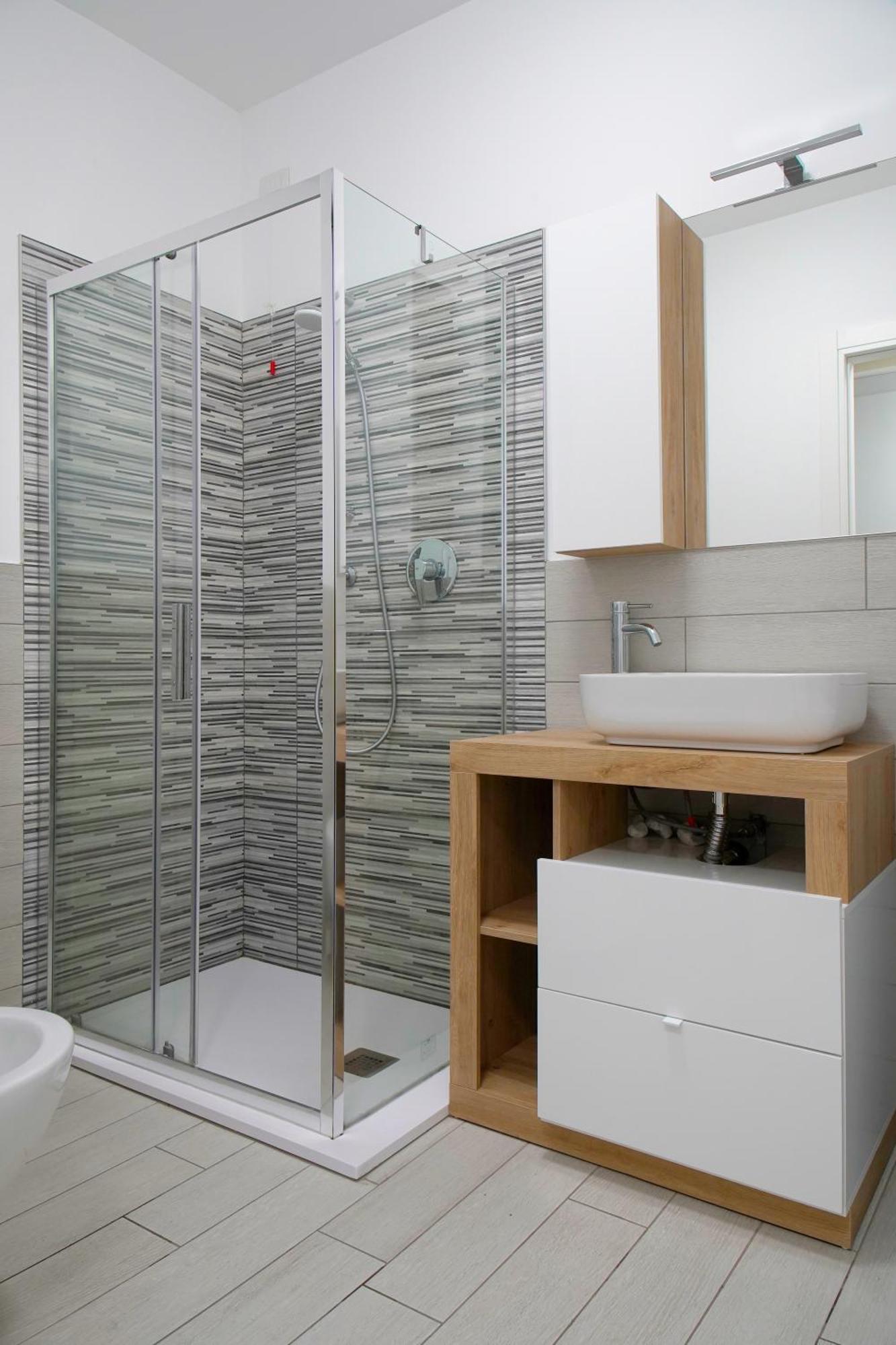 Casa Ideale Tim Appartmanti Moderni Vicina Al Centro 莱科 外观 照片