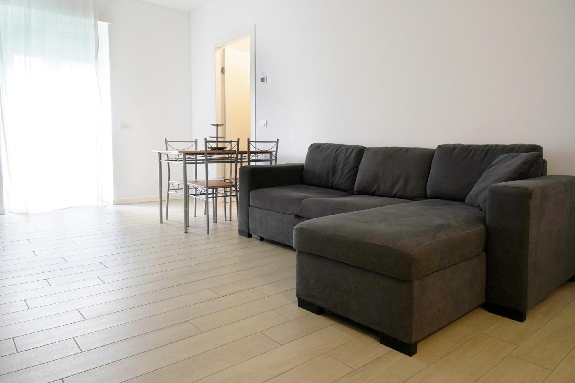 Casa Ideale Tim Appartmanti Moderni Vicina Al Centro 莱科 外观 照片