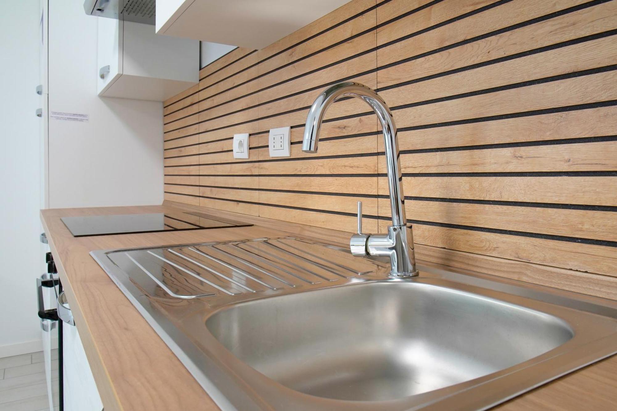 Casa Ideale Tim Appartmanti Moderni Vicina Al Centro 莱科 外观 照片
