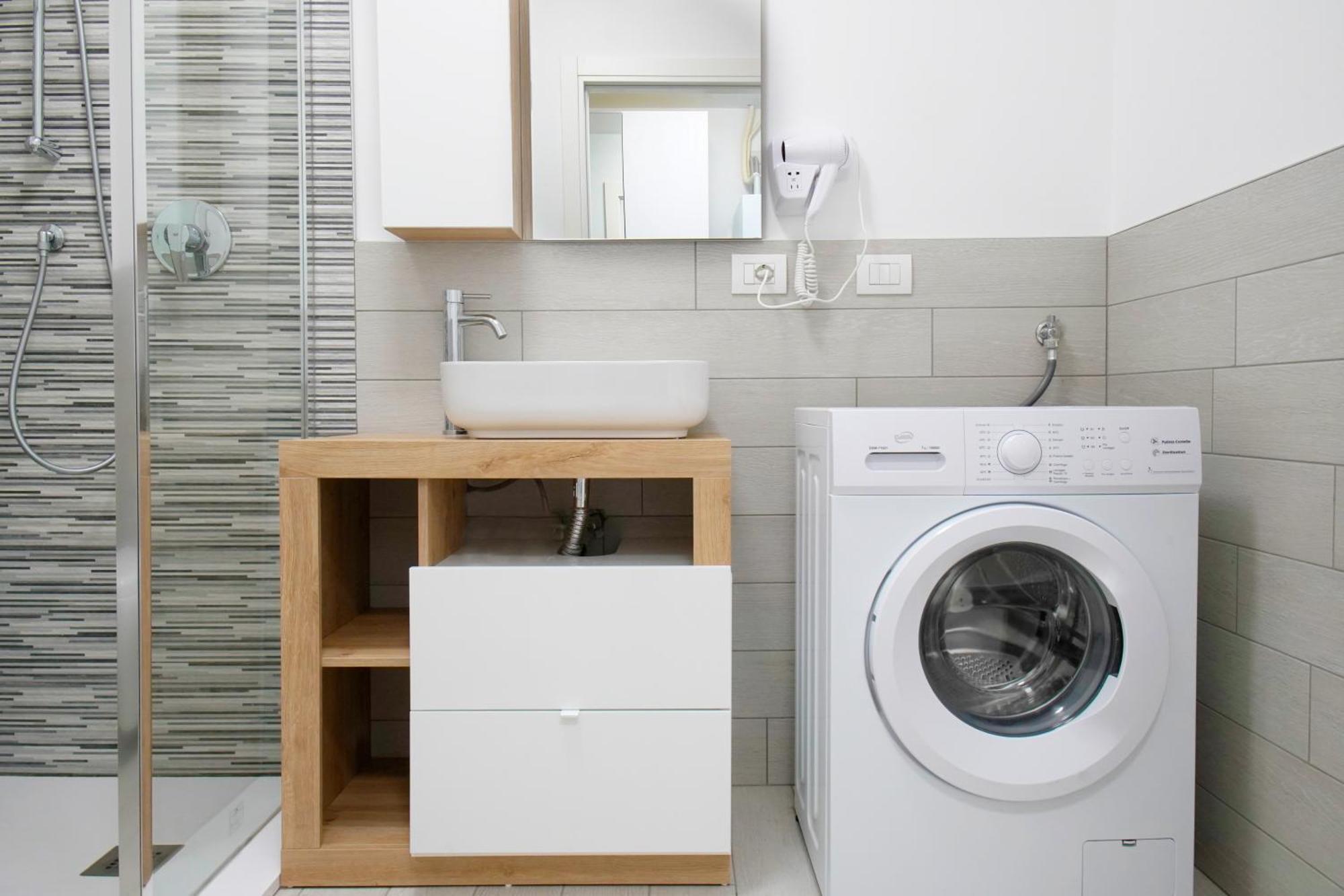 Casa Ideale Tim Appartmanti Moderni Vicina Al Centro 莱科 外观 照片